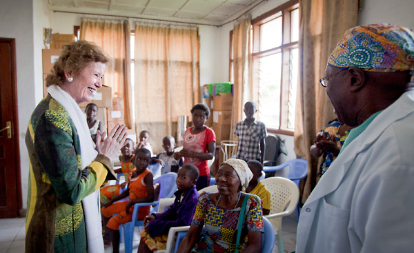 Mary Robinson meets victims of sexual violence in the DRC