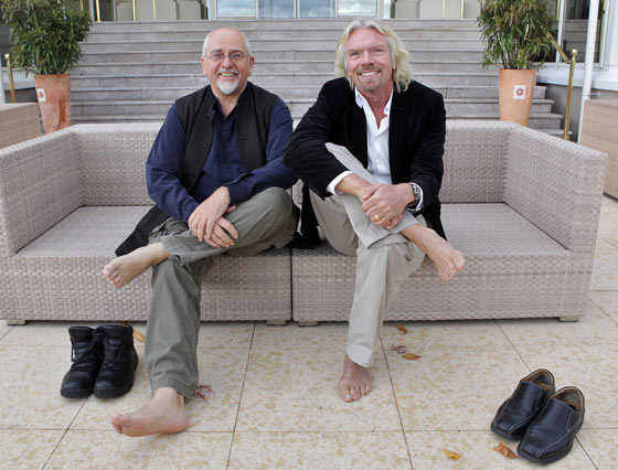 Peter Gabriel couple